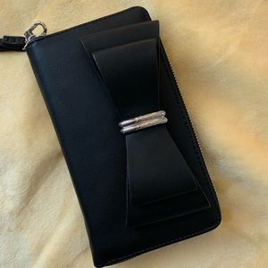 BETSEY JOHNSON ZIP AROUND WALLET